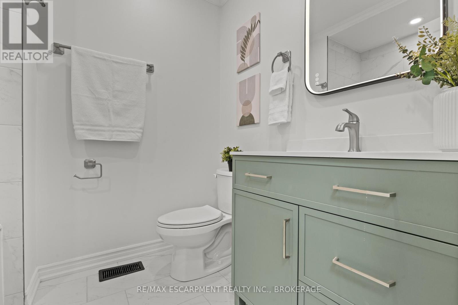 121 Rockwood Avenue, St. Catharines, Ontario  L2P 3S1 - Photo 24 - X12918158