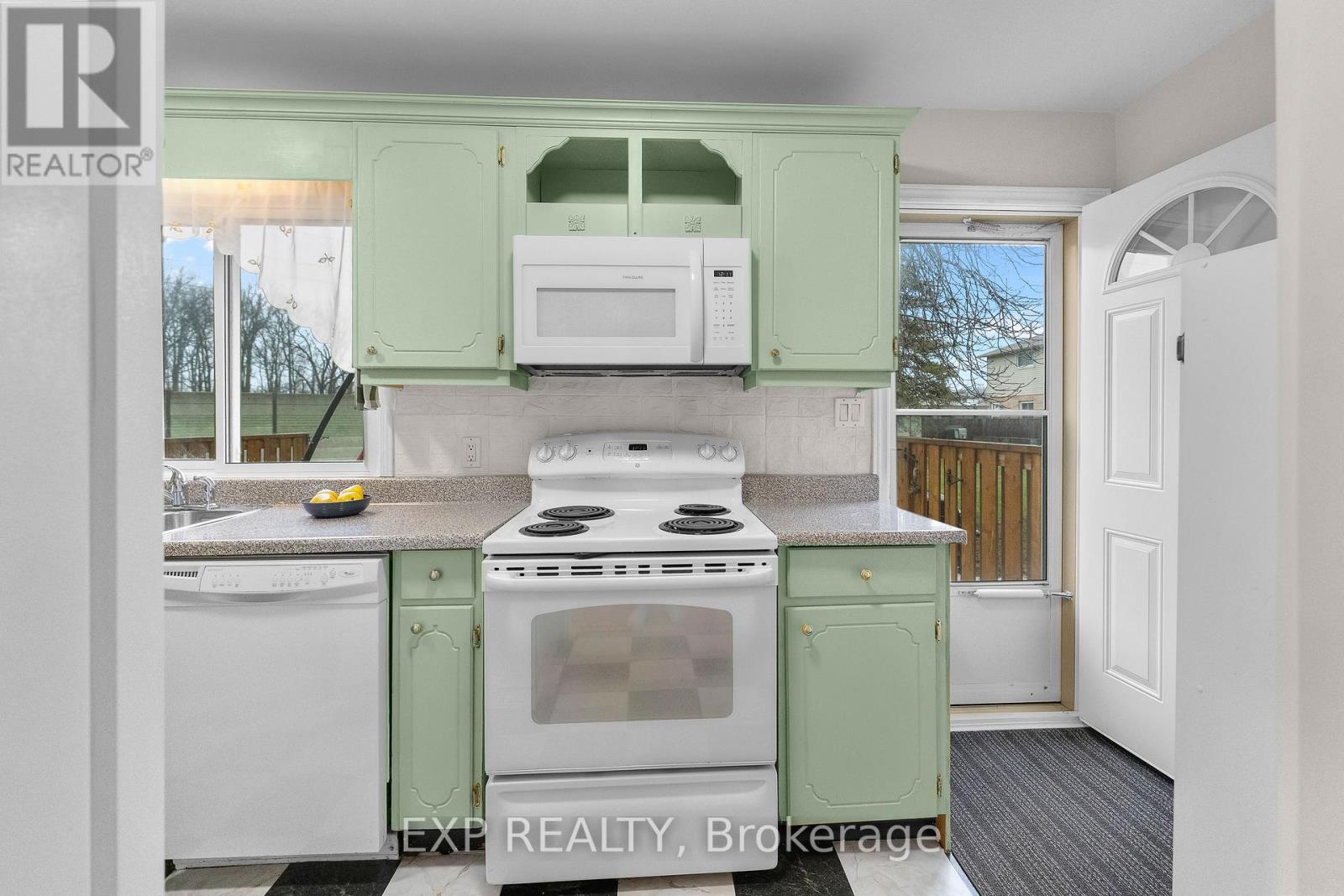 19 - 4215 Meadowvale Drive, Niagara Falls, Ontario  L2E 5W8 - Photo 12 - X12918368