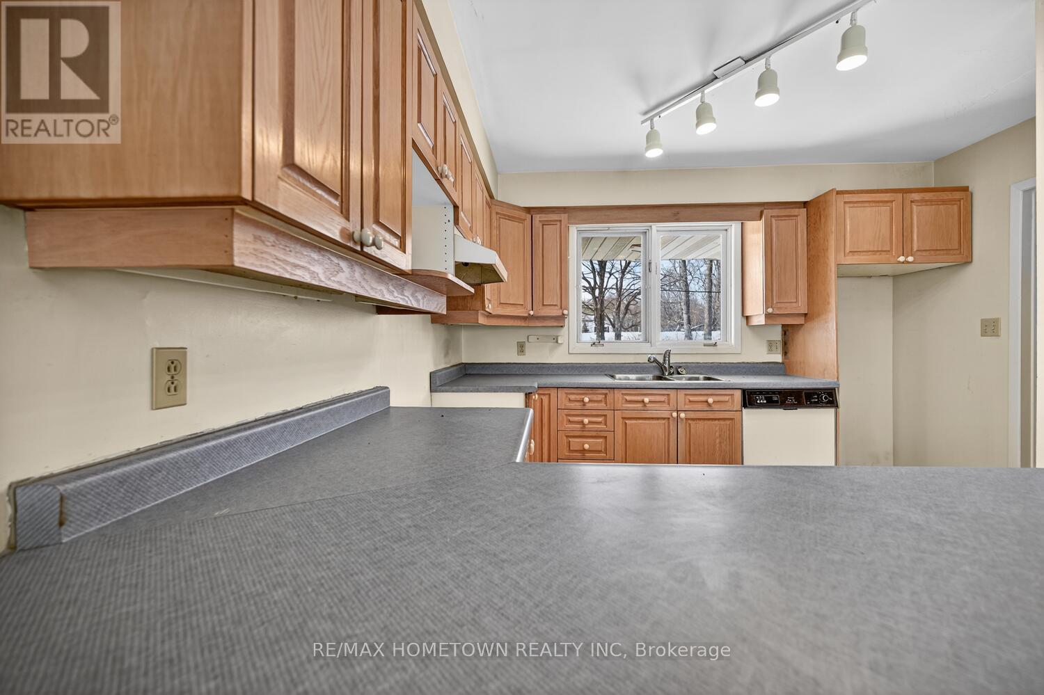 1327 1000 Islands Parkway, Front Of Yonge, Ontario  K0E 1R0 - Photo 14 - X12918488