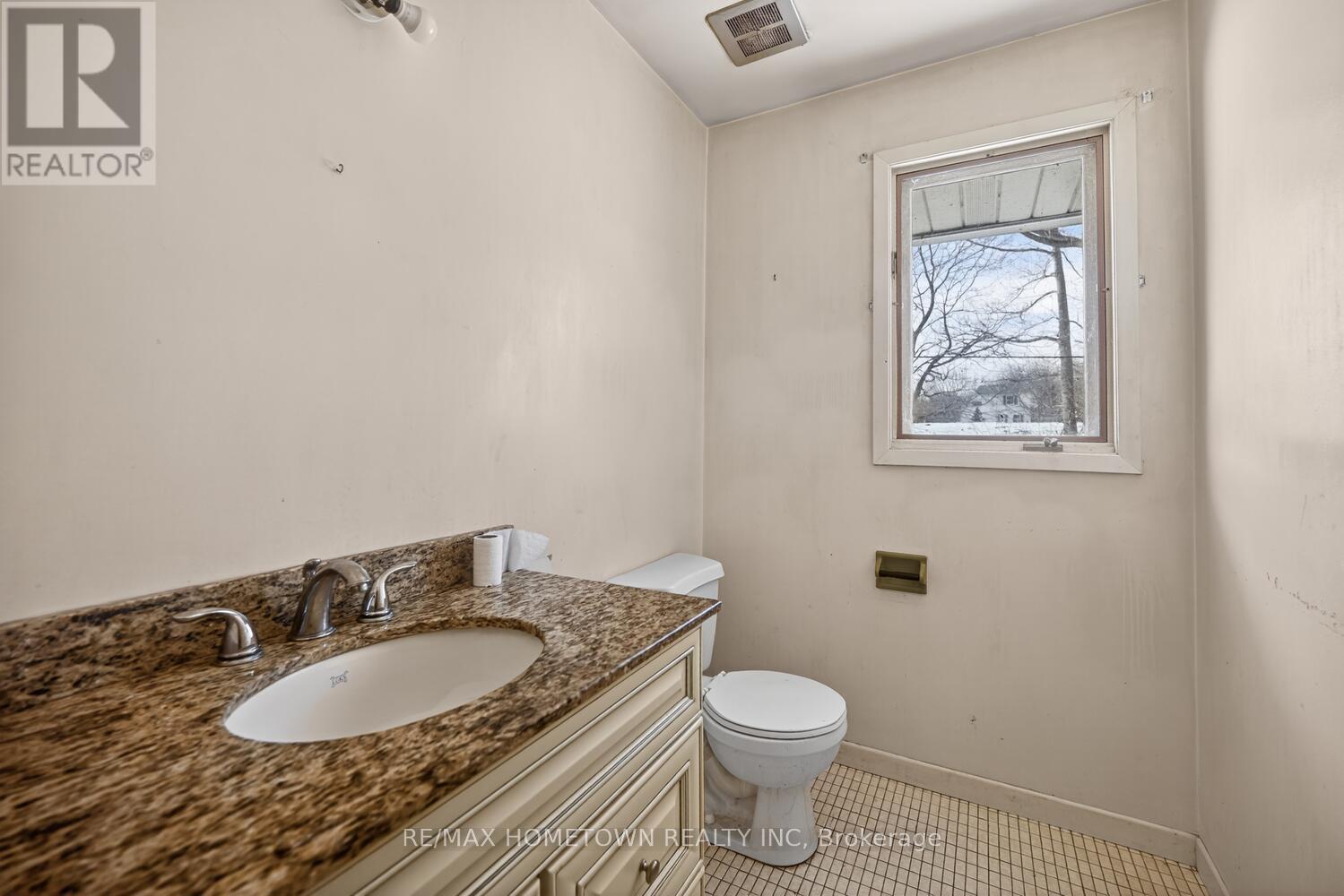 1327 1000 Islands Parkway, Front Of Yonge, Ontario  K0E 1R0 - Photo 18 - X12918488