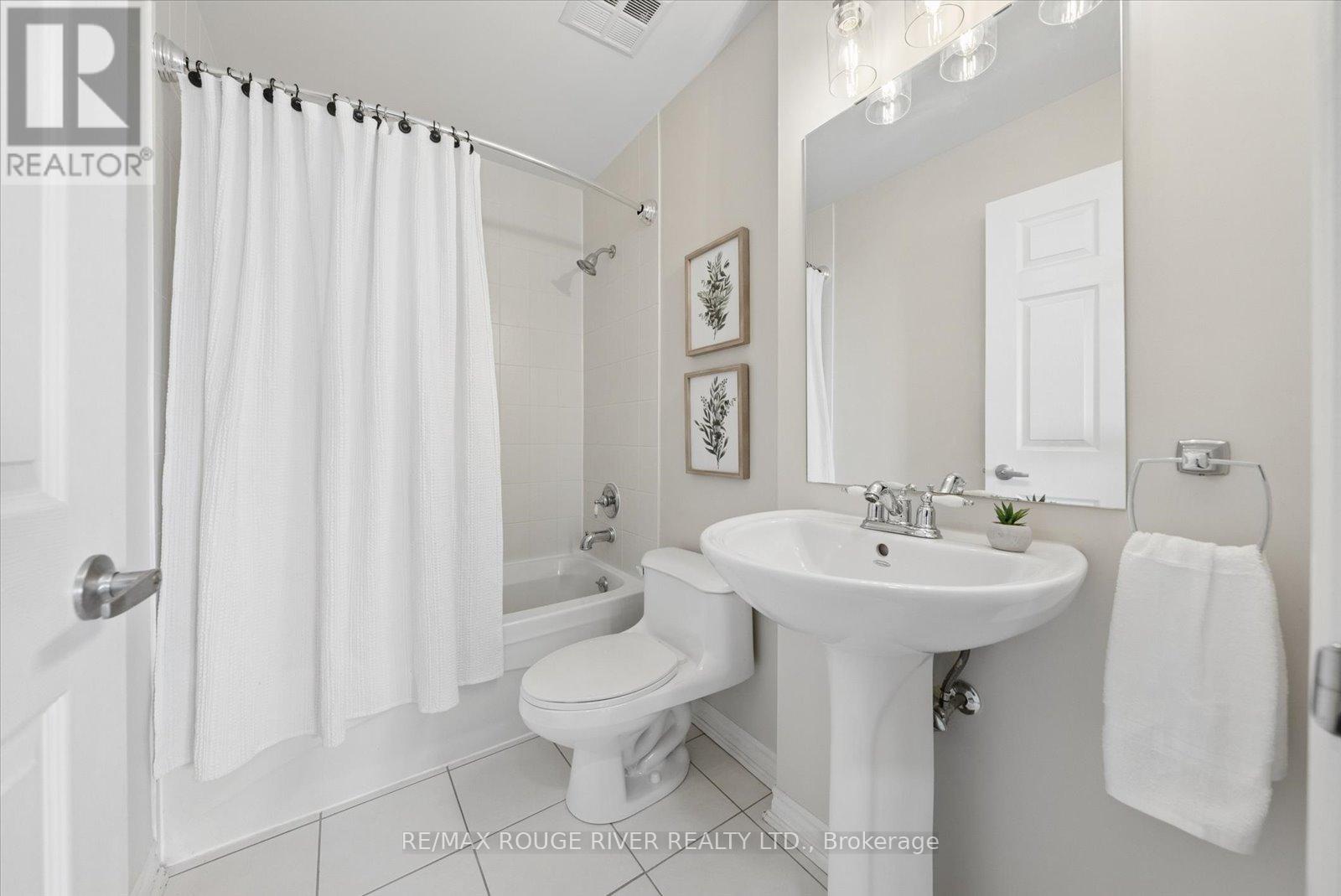 306 - 395 Lakebreeze Drive, Clarington, Ontario  L1B 0A5 - Photo 18 - E12918220