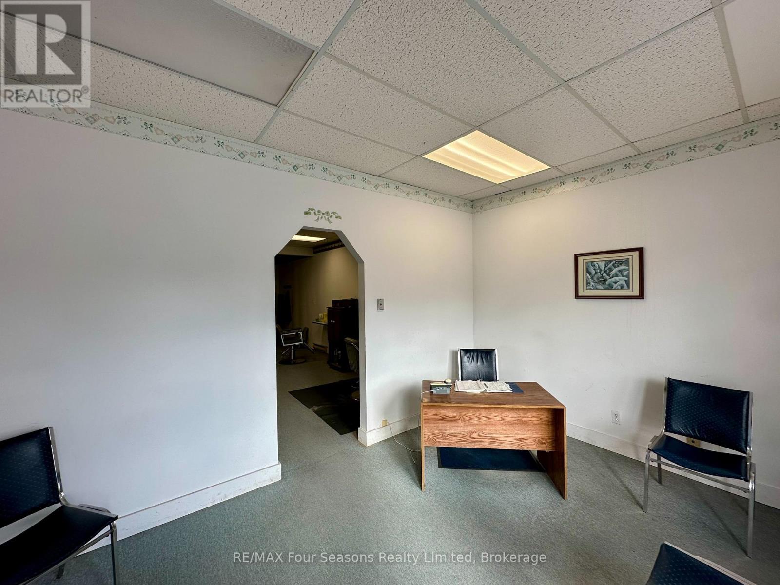 C2 - 206 Perry Street, Clearview (Stayner), Ontario  L0M 1S0 - Photo 4 - S12918254