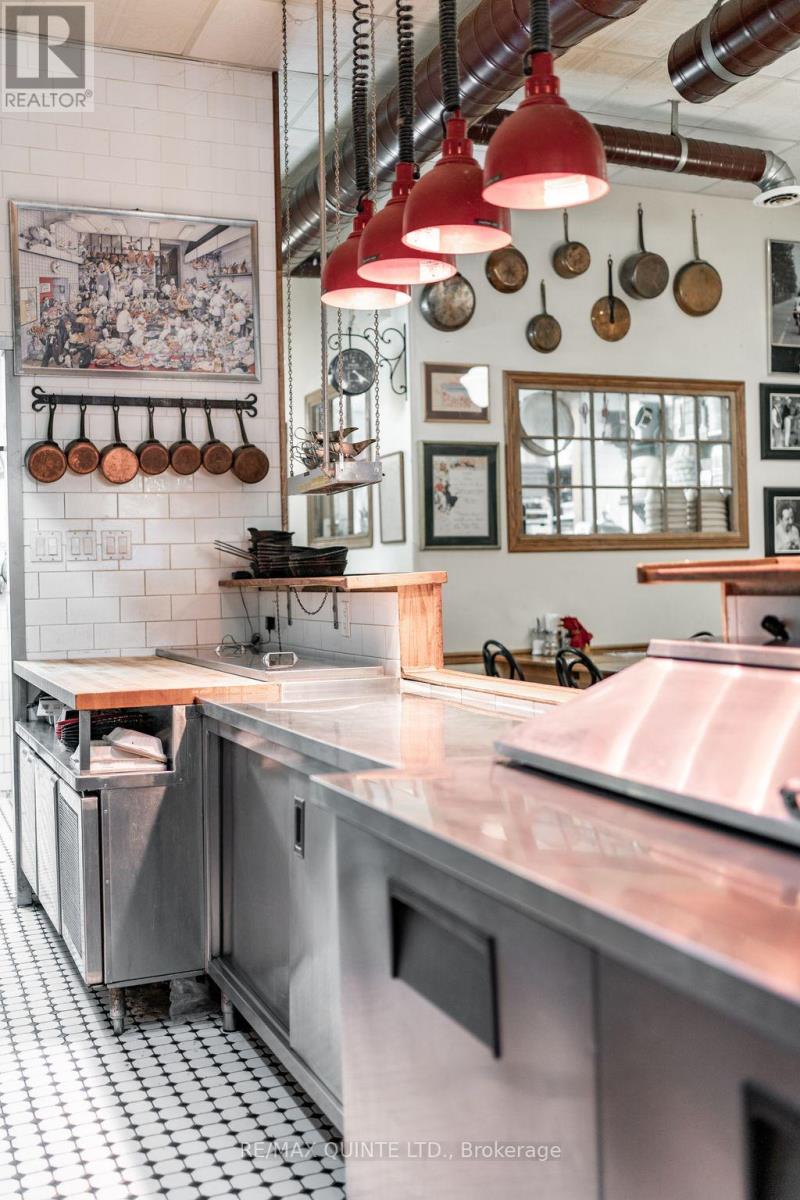 304 Front Street, Belleville, Ontario  K8N 2Z8 - Photo 25 - X12918168