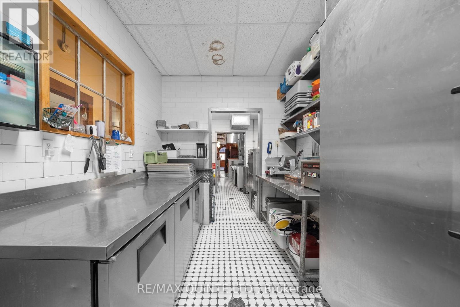 304 Front Street, Belleville, Ontario  K8N 2Z8 - Photo 27 - X12918168