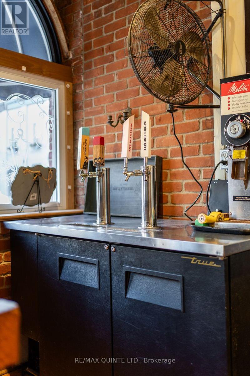 304 Front Street, Belleville, Ontario  K8N 2Z8 - Photo 4 - X12918168