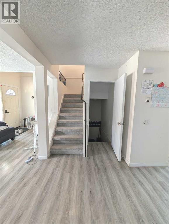 272 Abinger Crescent Ne, Calgary, Alberta  T2A 6L3 - Photo 9 - A2284543