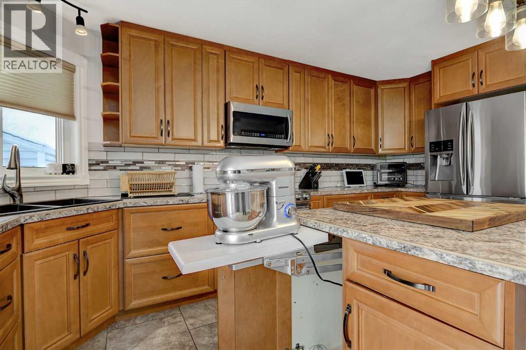 7818 Mission Heights Drive, Grande Prairie, Alberta  T8W 1Y2 - Photo 10 - A2295491