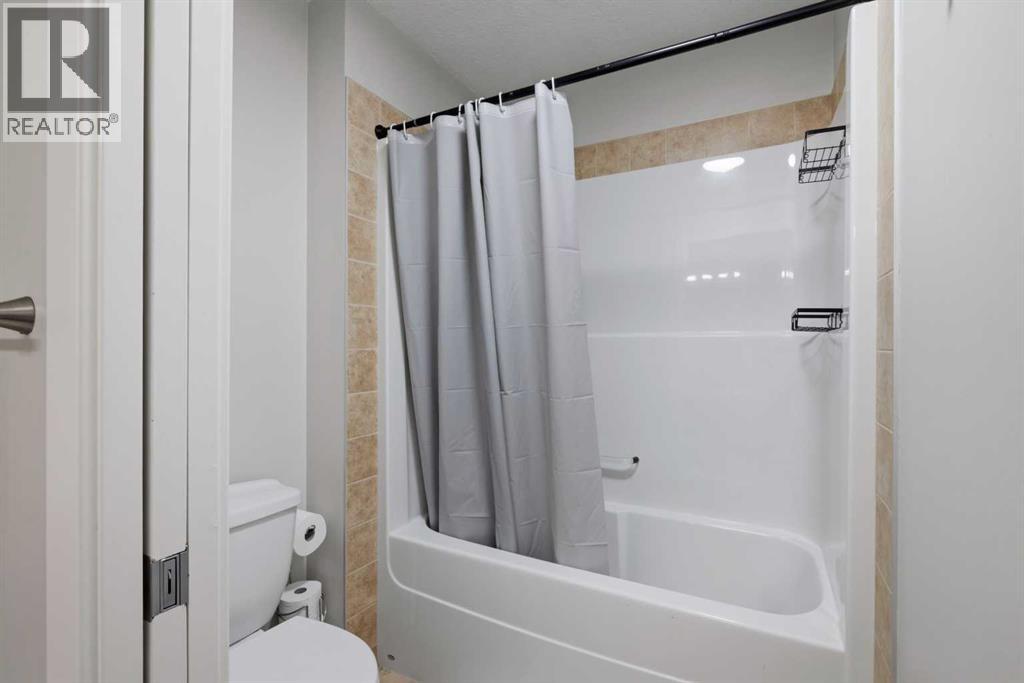 48 Heritage Green, Cochrane, Alberta  T4C 0L3 - Photo 26 - A2291764