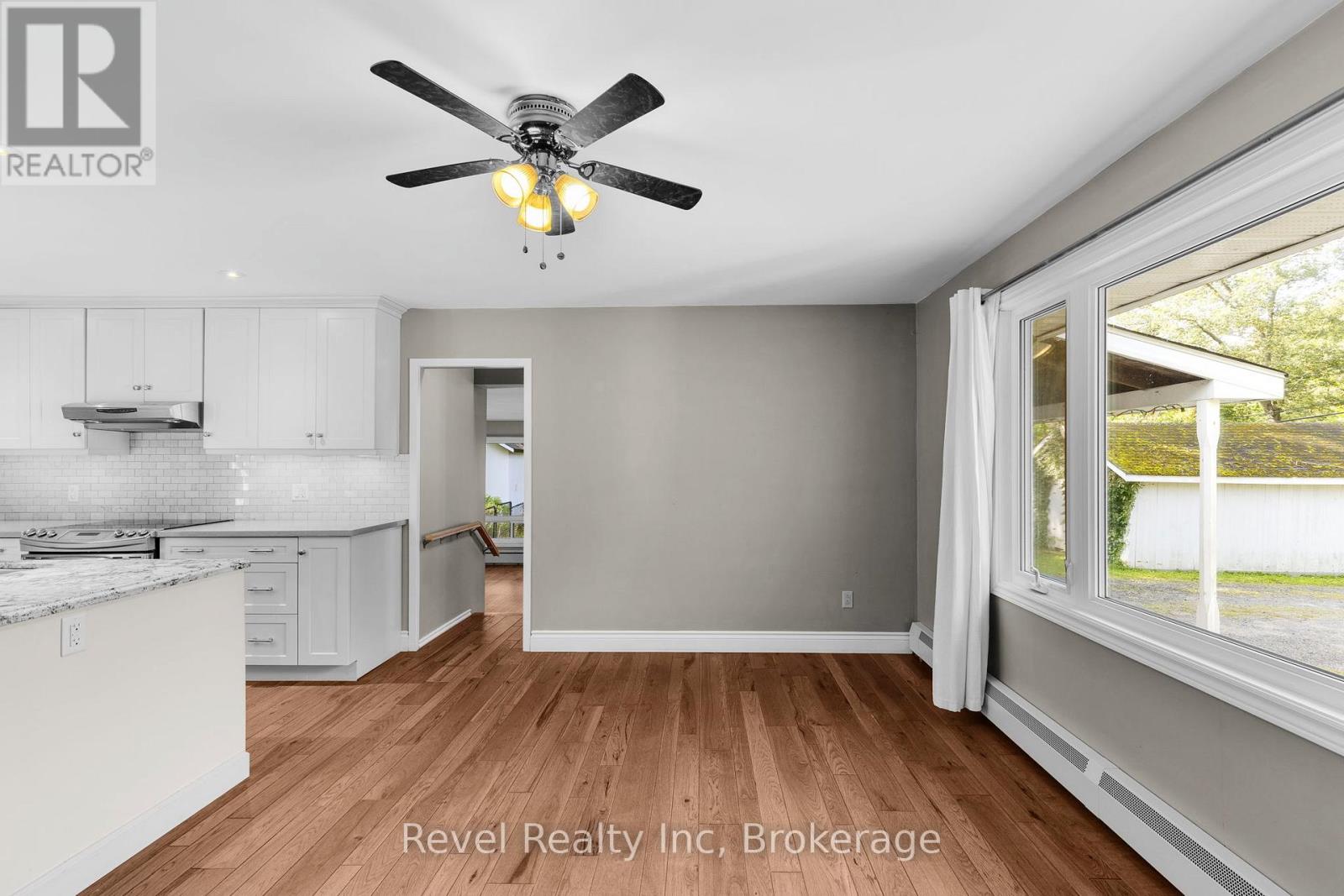 19 Sandy Plains Road, Seguin, Ontario  P2A 2W8 - Photo 9 - X12918248