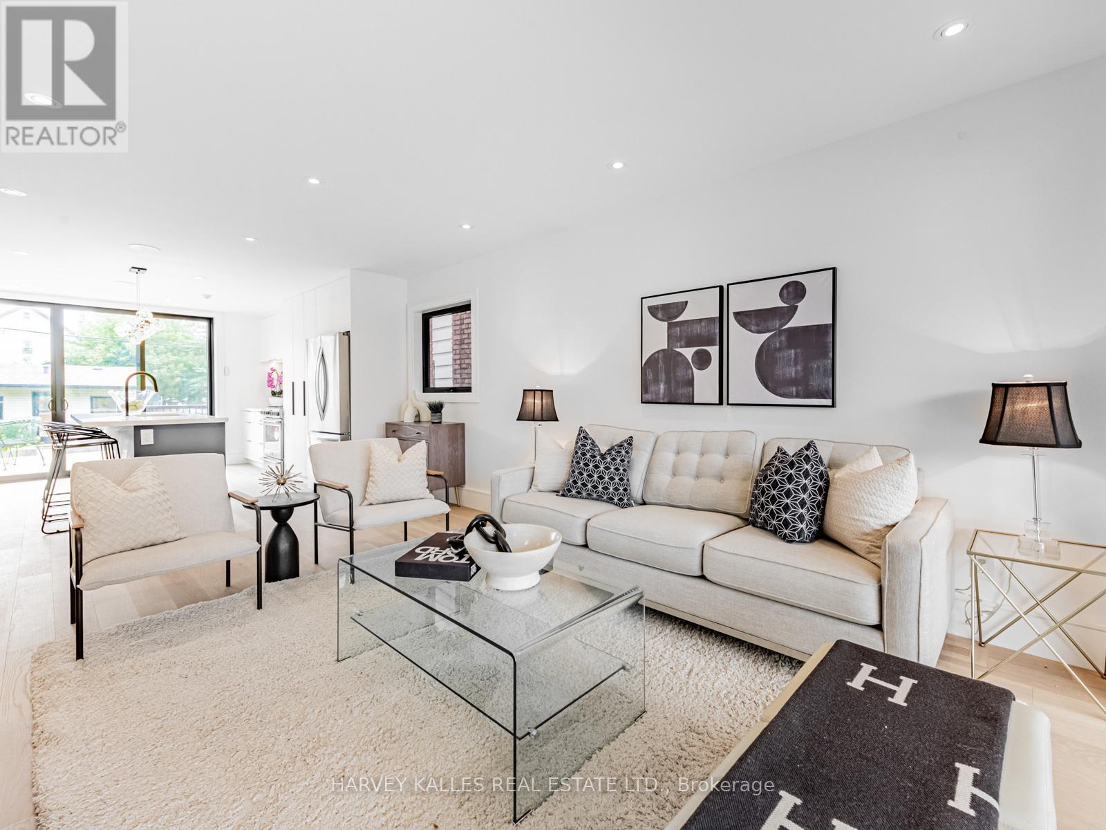 379 Winona Drive, Toronto, Ontario  M6C 3T4 - Photo 11 - C12918264