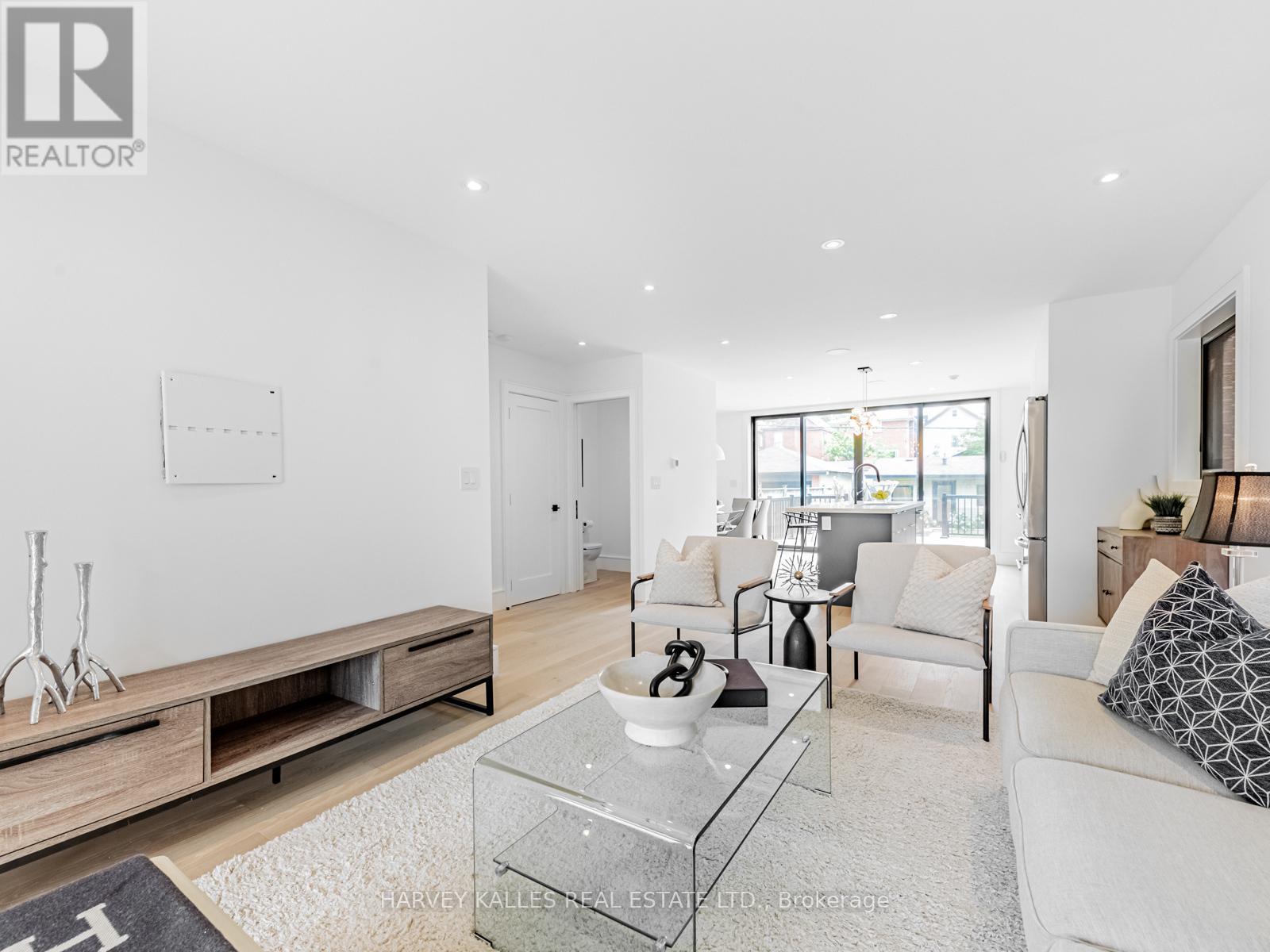 379 Winona Drive, Toronto, Ontario  M6C 3T4 - Photo 12 - C12918264