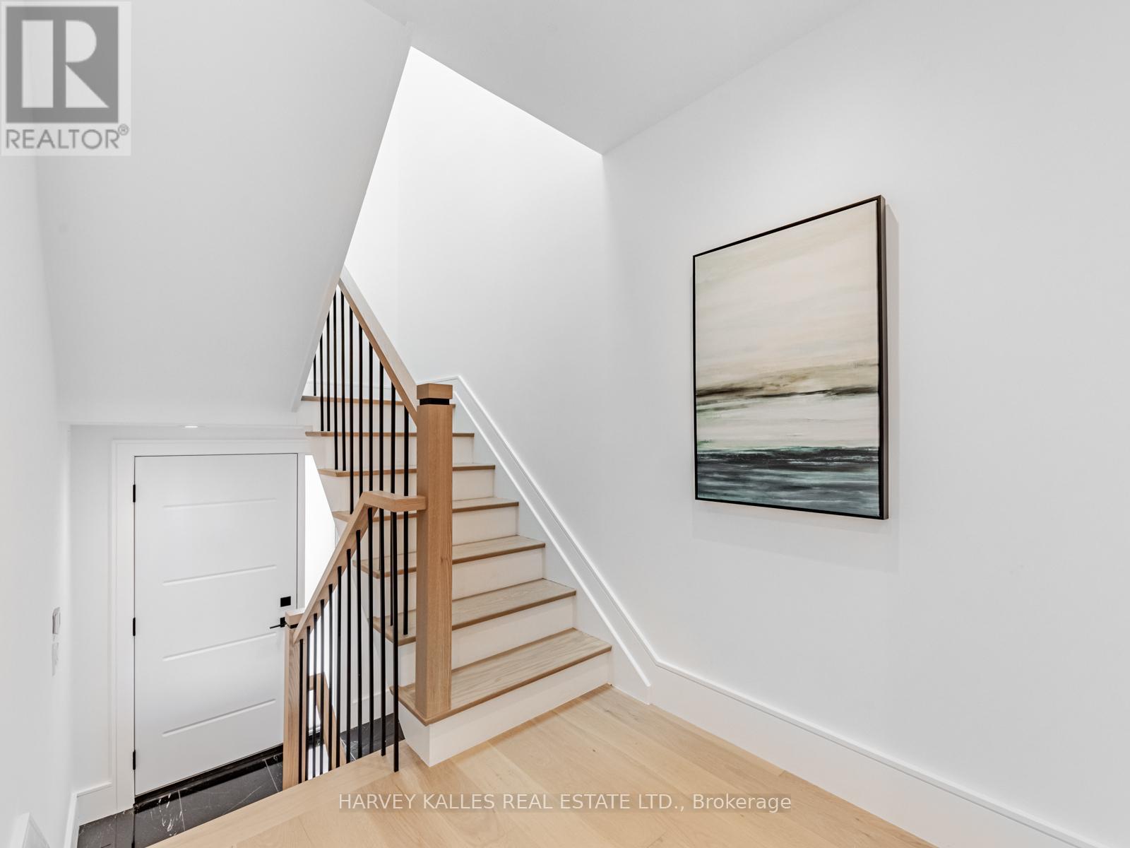 379 Winona Drive, Toronto, Ontario  M6C 3T4 - Photo 14 - C12918264