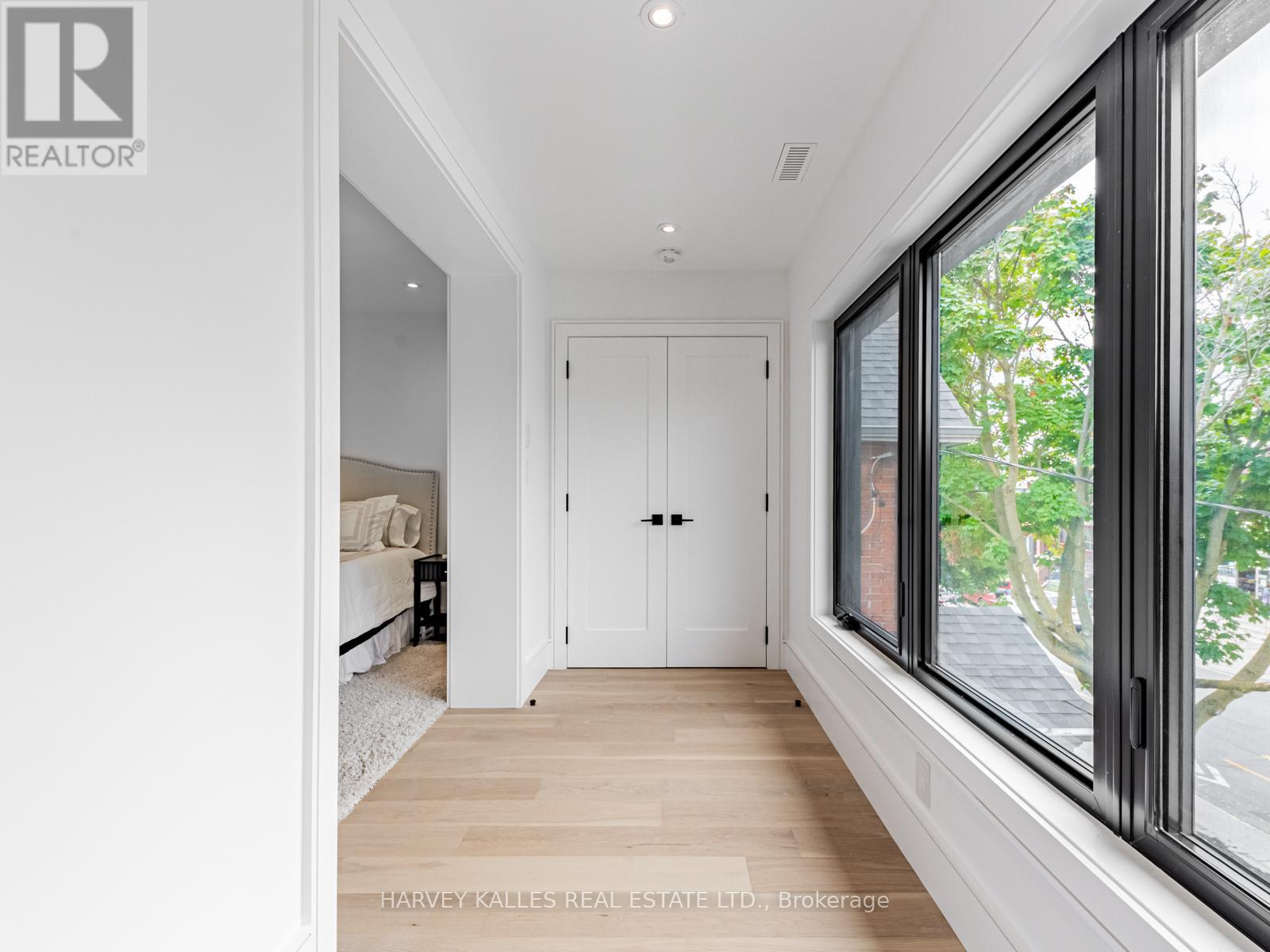 379 Winona Drive, Toronto, Ontario  M6C 3T4 - Photo 20 - C12918264