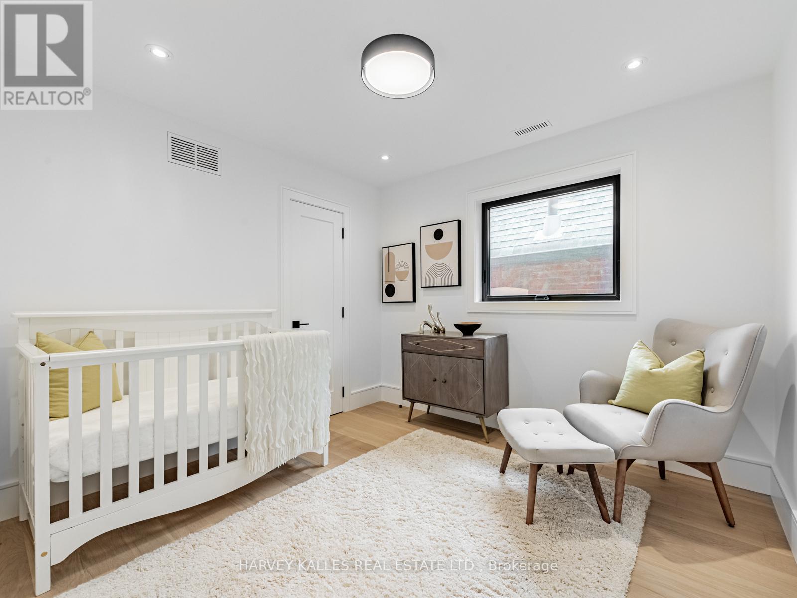 379 Winona Drive, Toronto, Ontario  M6C 3T4 - Photo 28 - C12918264