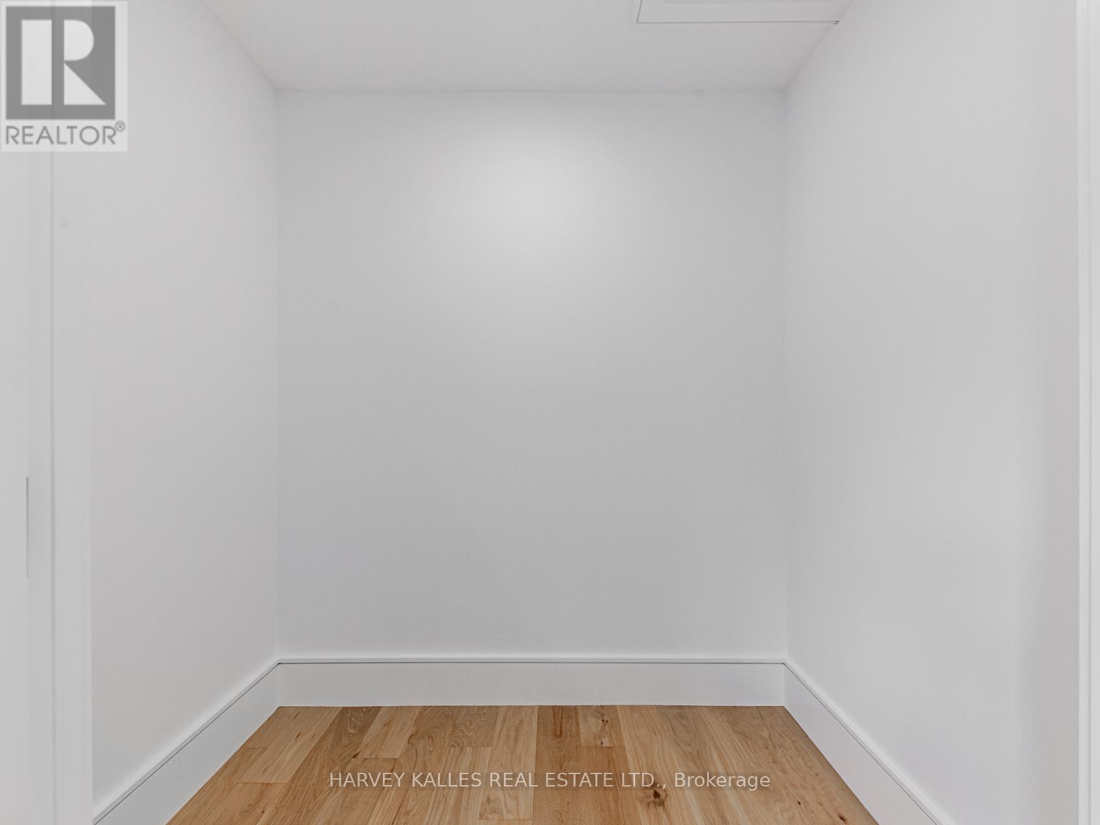 379 Winona Drive, Toronto, Ontario  M6C 3T4 - Photo 35 - C12918264