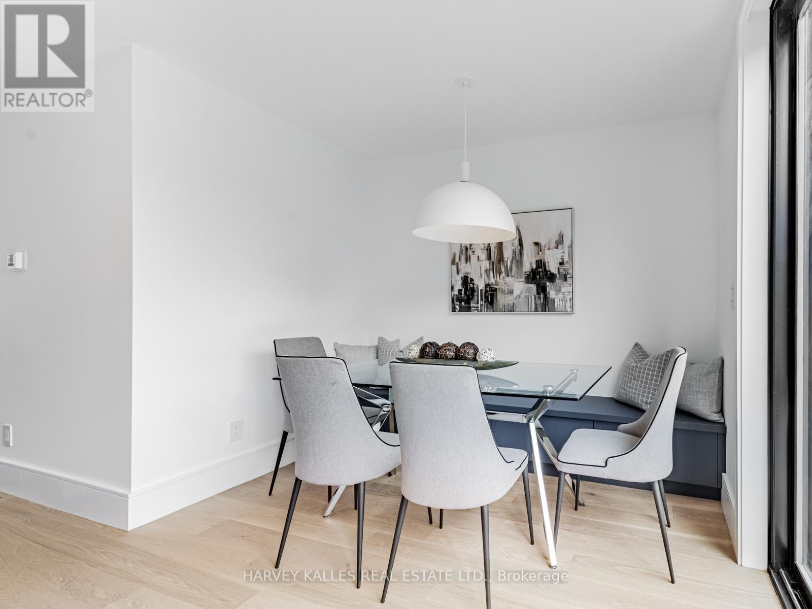 379 Winona Drive, Toronto, Ontario  M6C 3T4 - Photo 5 - C12918264