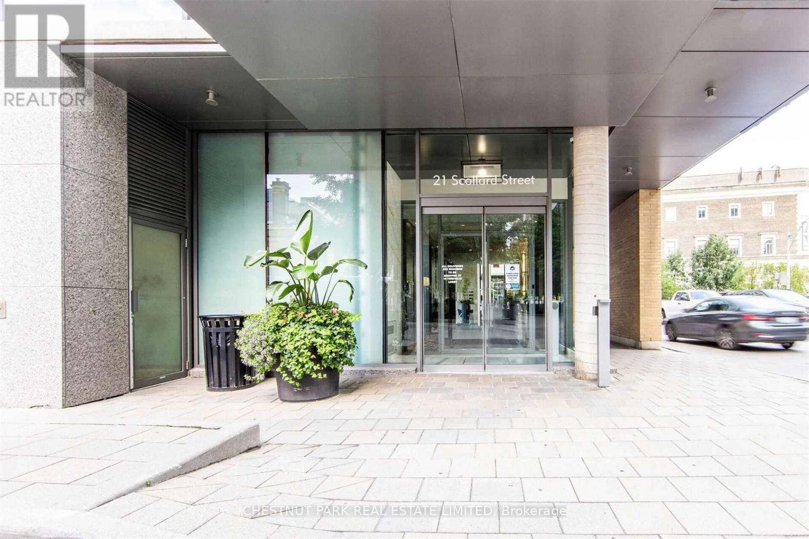 401 - 21 Scollard Street, Toronto, Ontario  M5R 1G1 - Photo 3 - C12918378