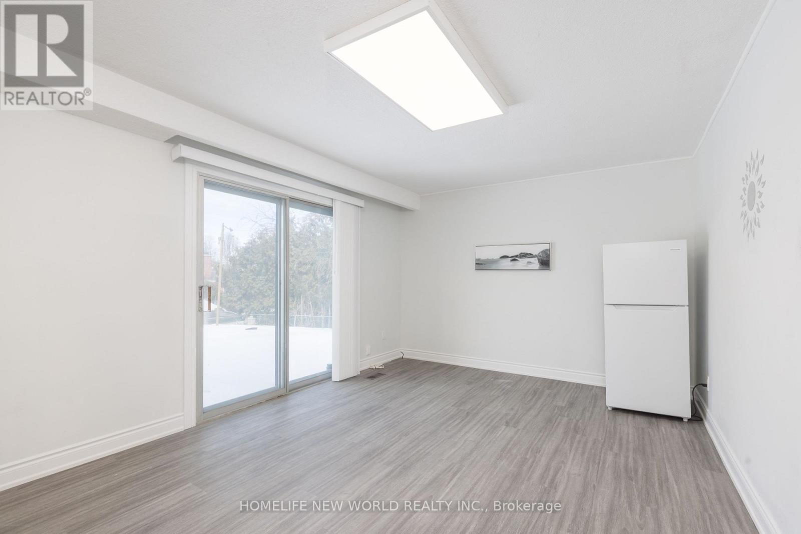 Part Of Main/ground Floor - 96 Ernest Avenue, Toronto, Ontario  M2J 3T6 - Photo 5 - C12918408