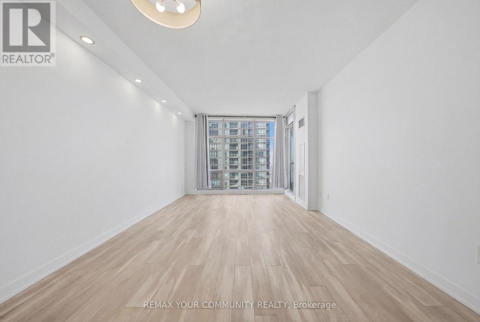 4502 - 35 Mariner Terrace, Toronto, Ontario  M5V 3V9 - Photo 15 - C12918446