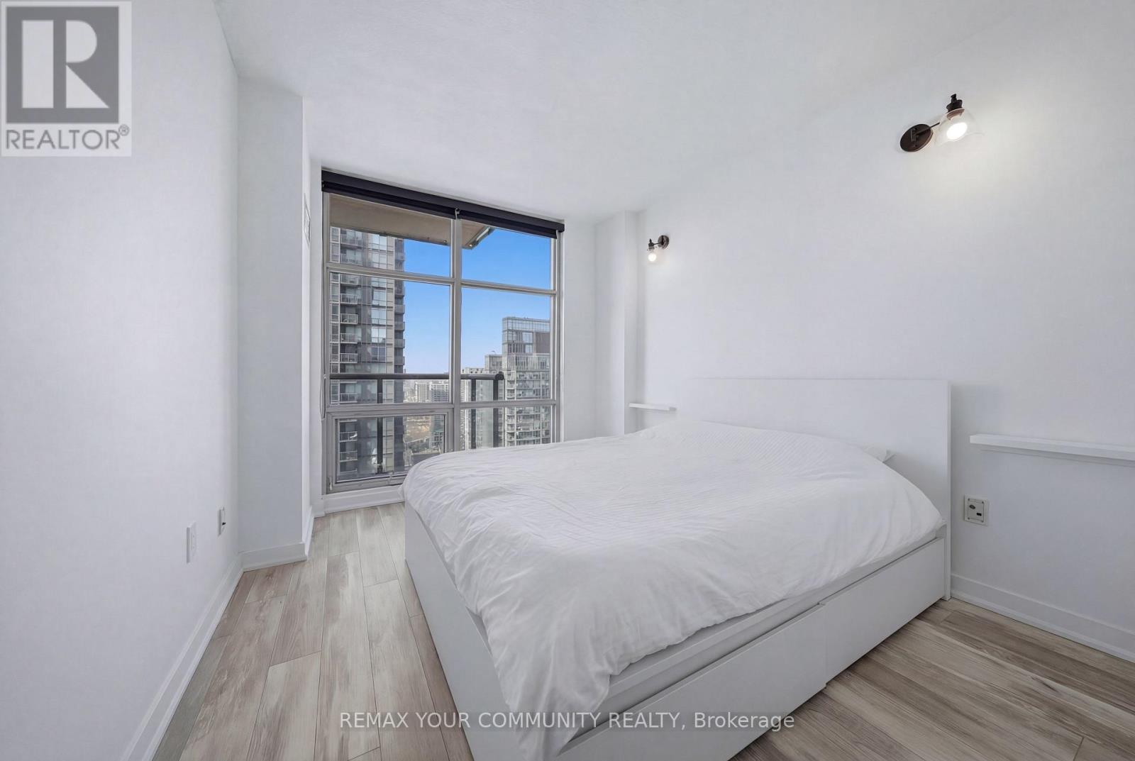 4502 - 35 Mariner Terrace, Toronto, Ontario  M5V 3V9 - Photo 27 - C12918446