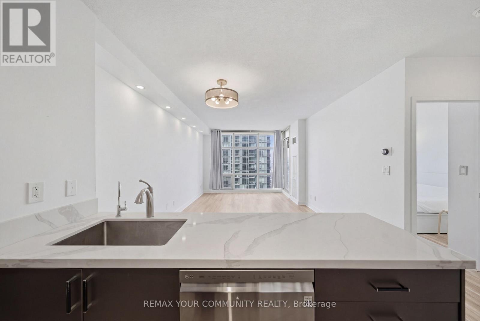 4502 - 35 Mariner Terrace, Toronto, Ontario  M5V 3V9 - Photo 9 - C12918446