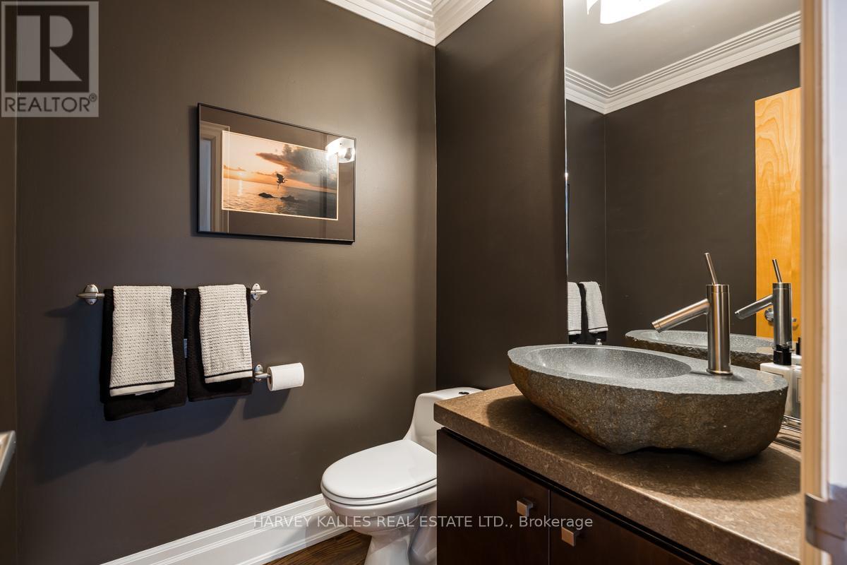 85 Kimbark Boulevard, Toronto, Ontario  M5N 2X9 - Photo 15 - C12918472