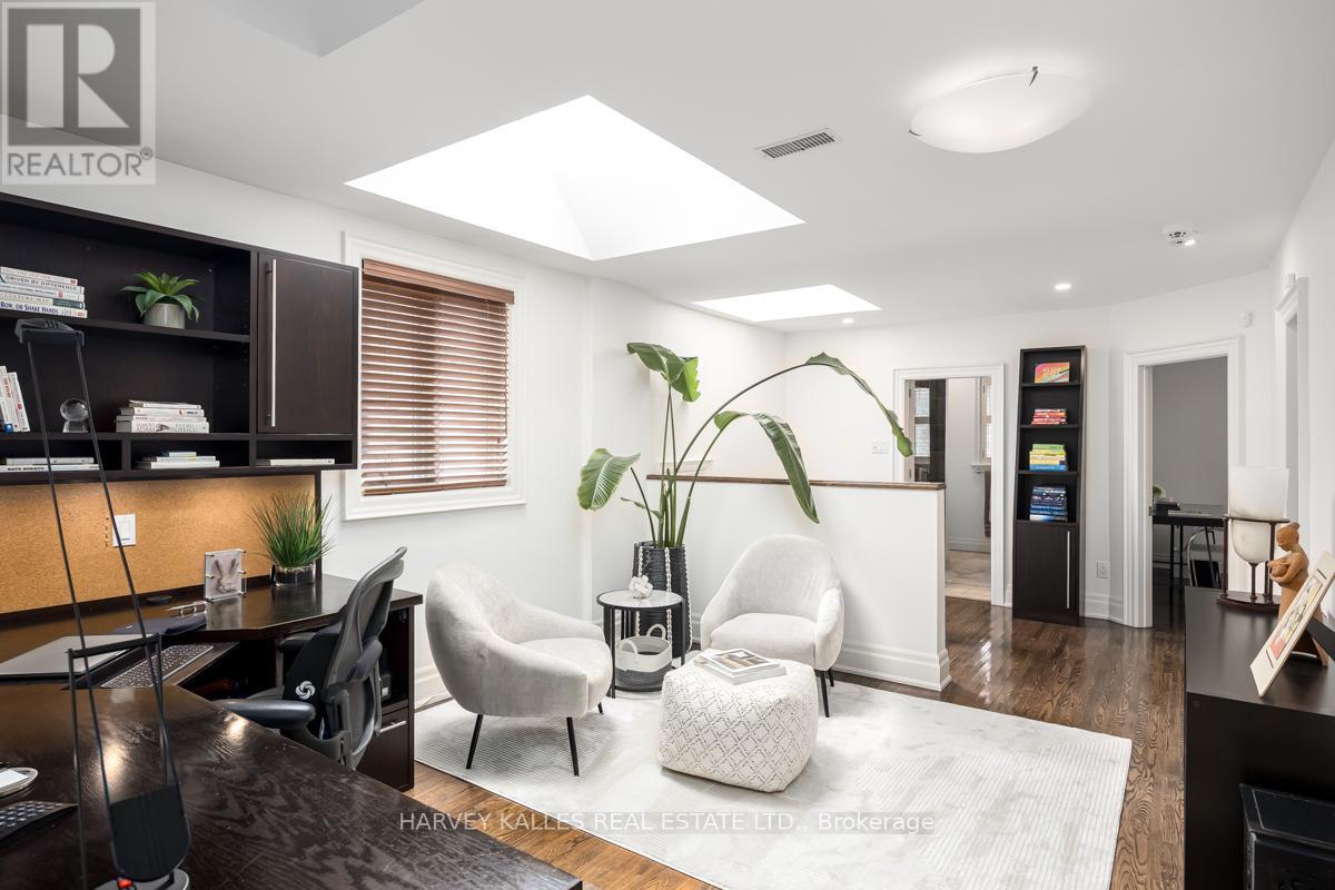 85 Kimbark Boulevard, Toronto, Ontario  M5N 2X9 - Photo 17 - C12918472