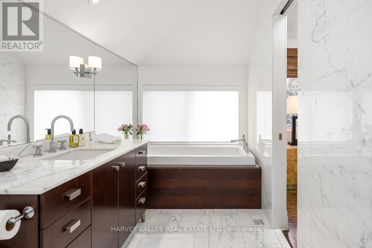 85 Kimbark Boulevard, Toronto, Ontario  M5N 2X9 - Photo 21 - C12918472