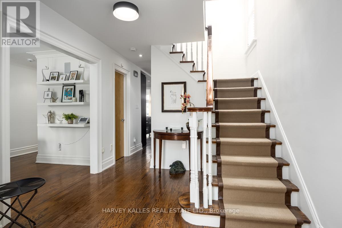 85 Kimbark Boulevard, Toronto, Ontario  M5N 2X9 - Photo 3 - C12918472