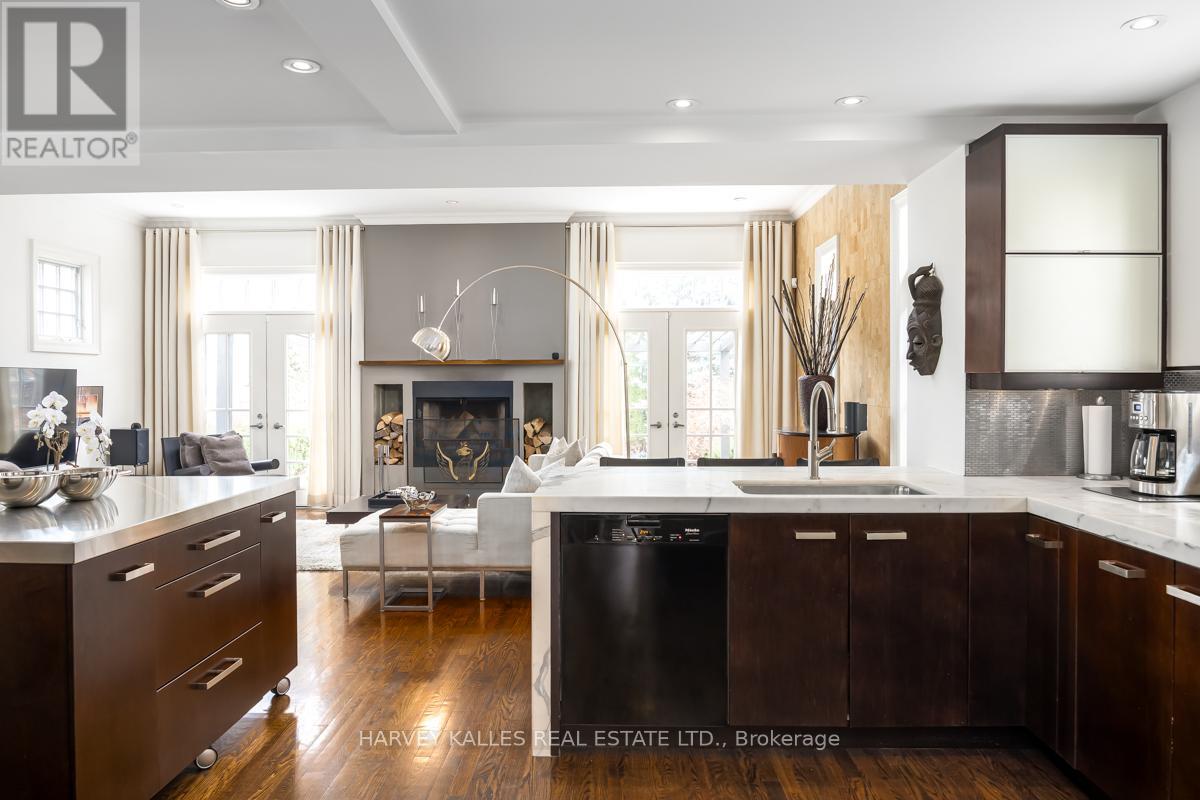 85 Kimbark Boulevard, Toronto, Ontario  M5N 2X9 - Photo 6 - C12918472