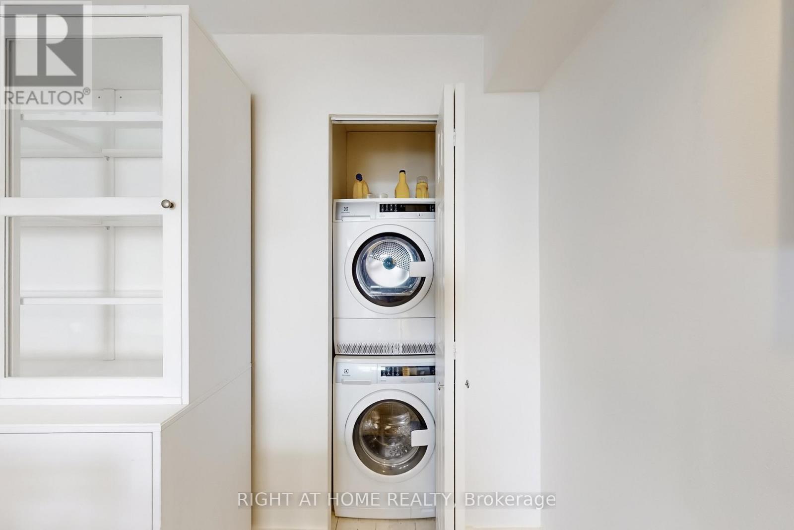 1404 - 5460 Yonge Street, Toronto (Willowdale West), Ontario  M2N 6K7 - Photo 37 - C12918496