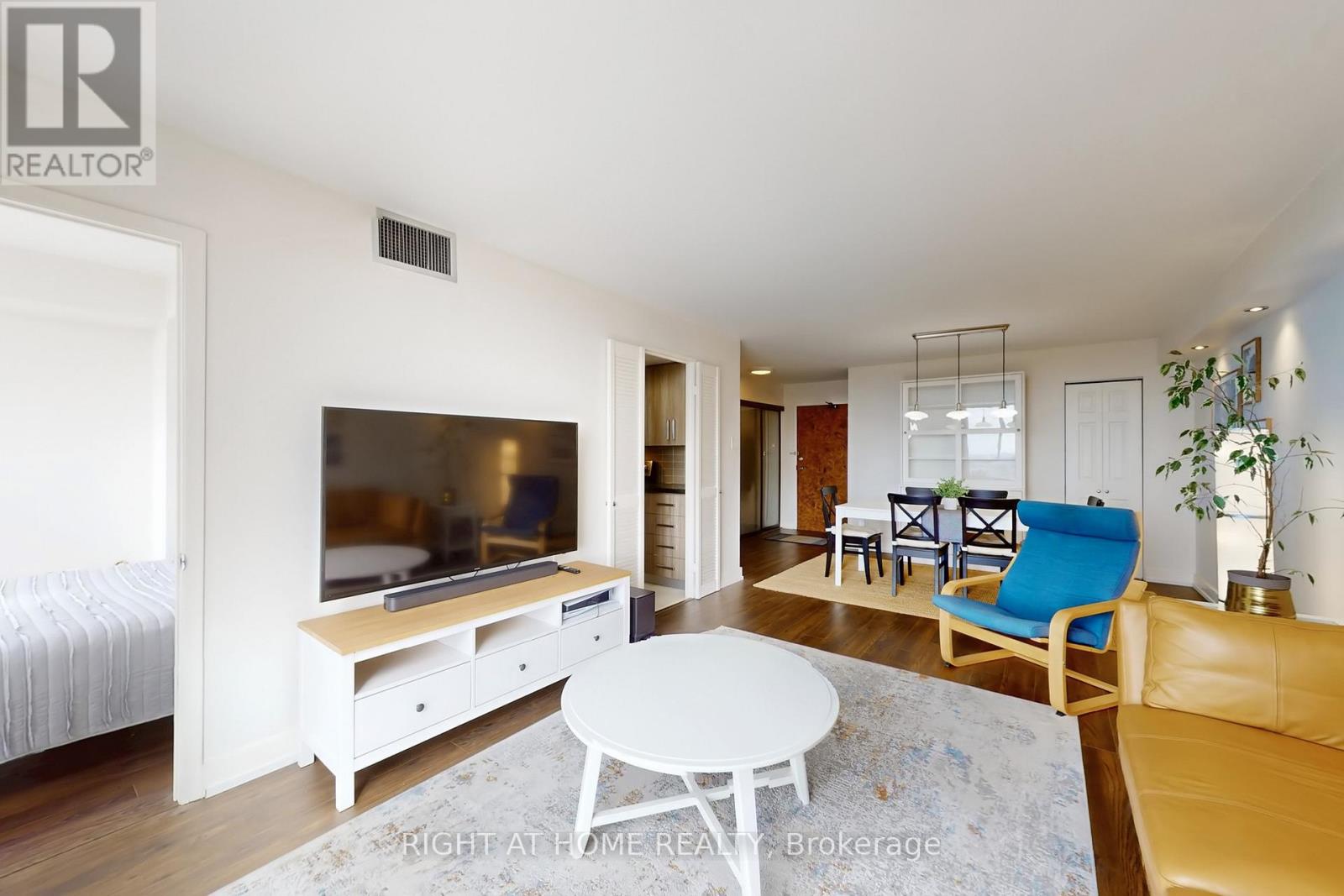 1404 - 5460 Yonge Street, Toronto (Willowdale West), Ontario  M2N 6K7 - Photo 8 - C12918496