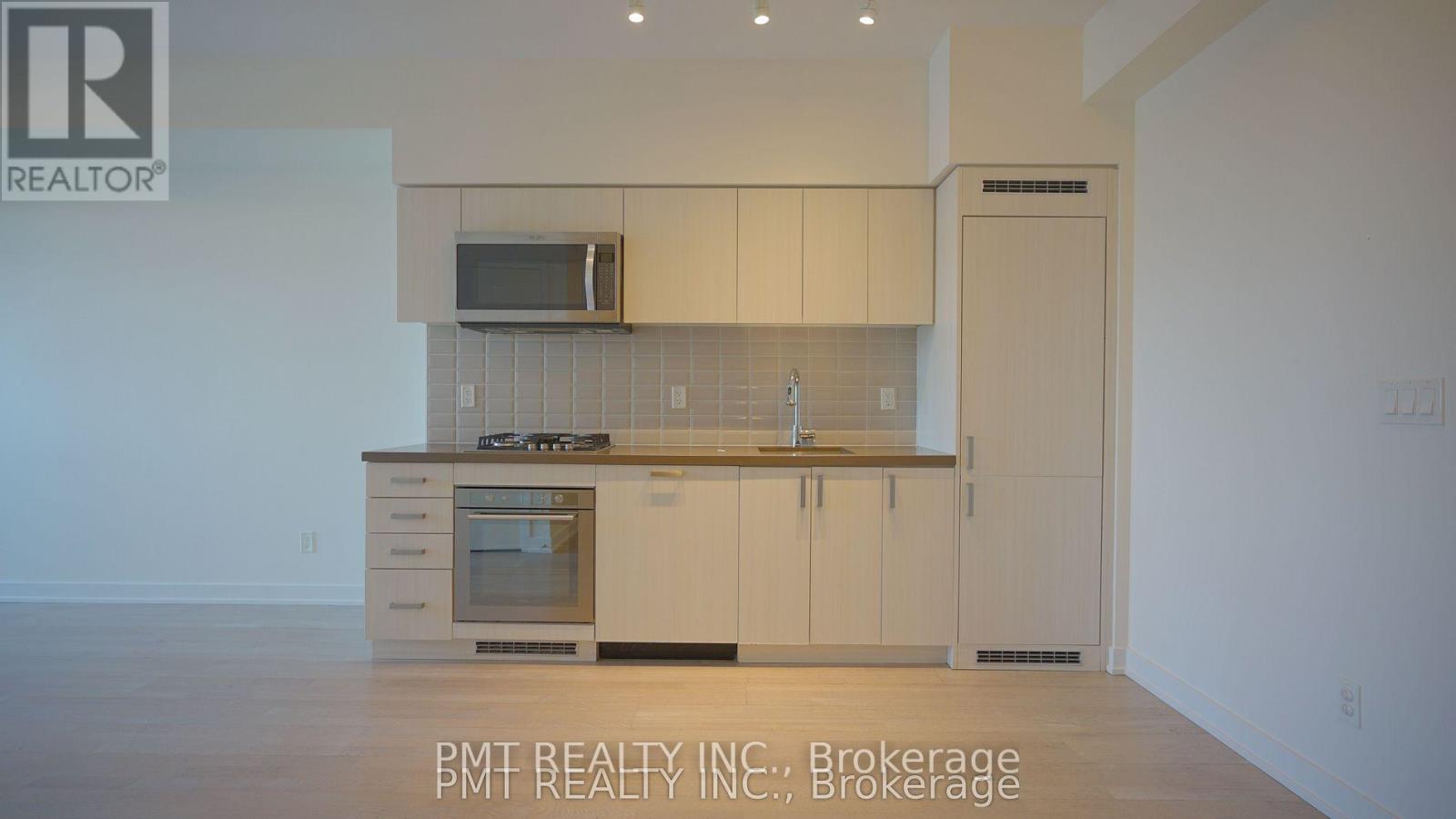 322 - 501 St. Clair Avenue W, Toronto, Ontario  M5P 0A2 - Photo 3 - C12918524