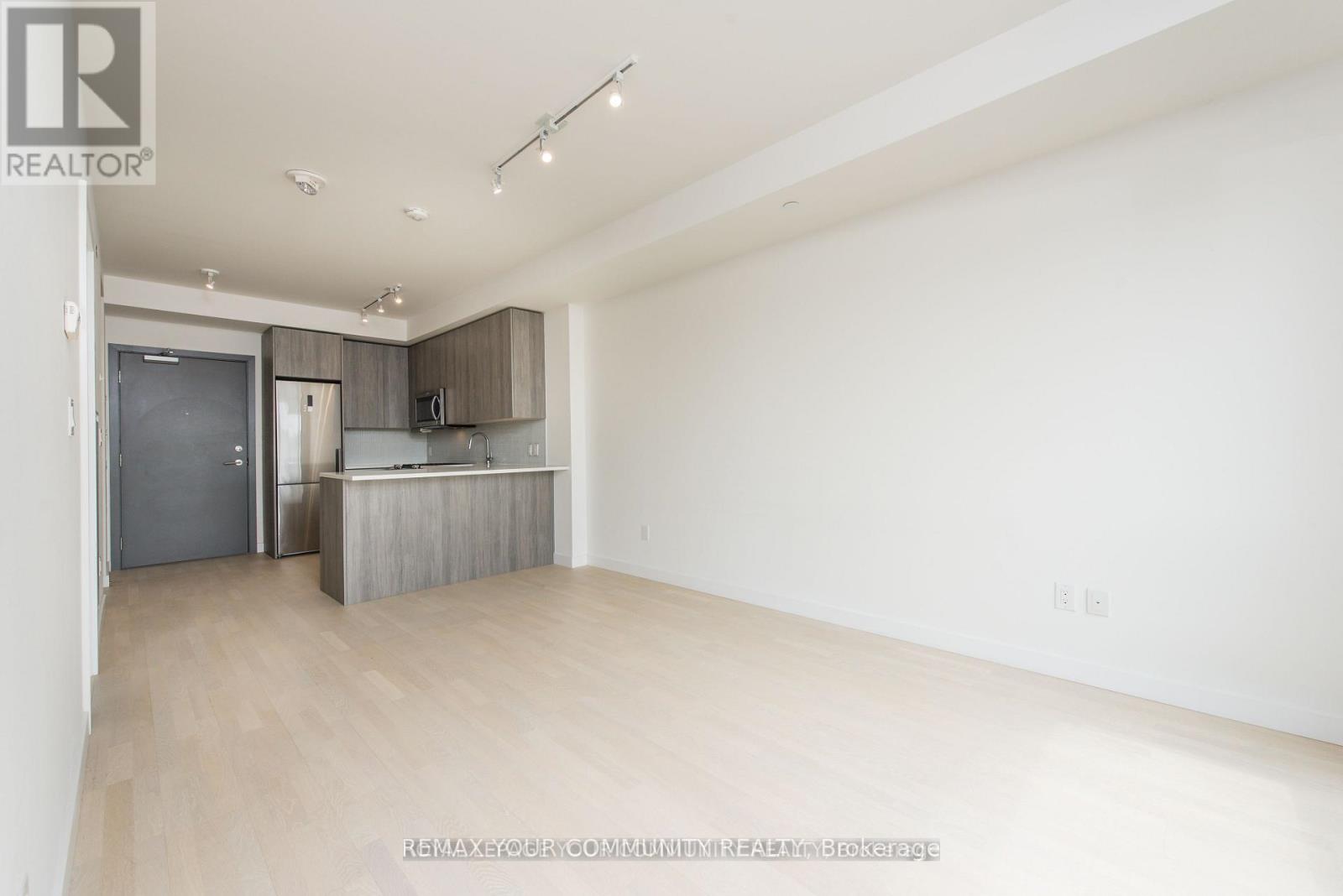 502 - 246 Logan Avenue, Toronto, Ontario  M4M 1J2 - Photo 8 - E12918224