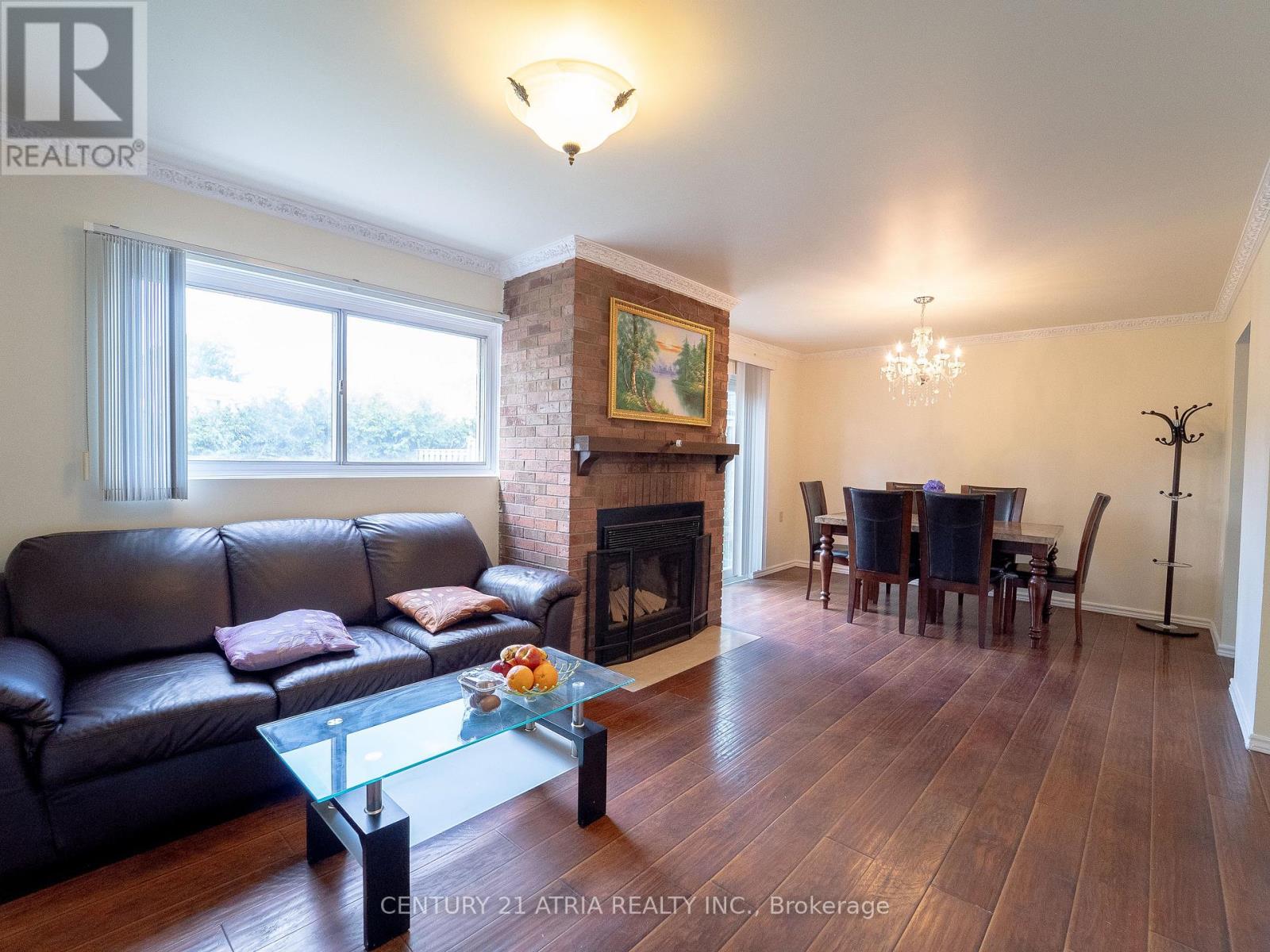 61 Wiggens Court, Toronto, Ontario  M1B 1K3 - Photo 7 - E12918266