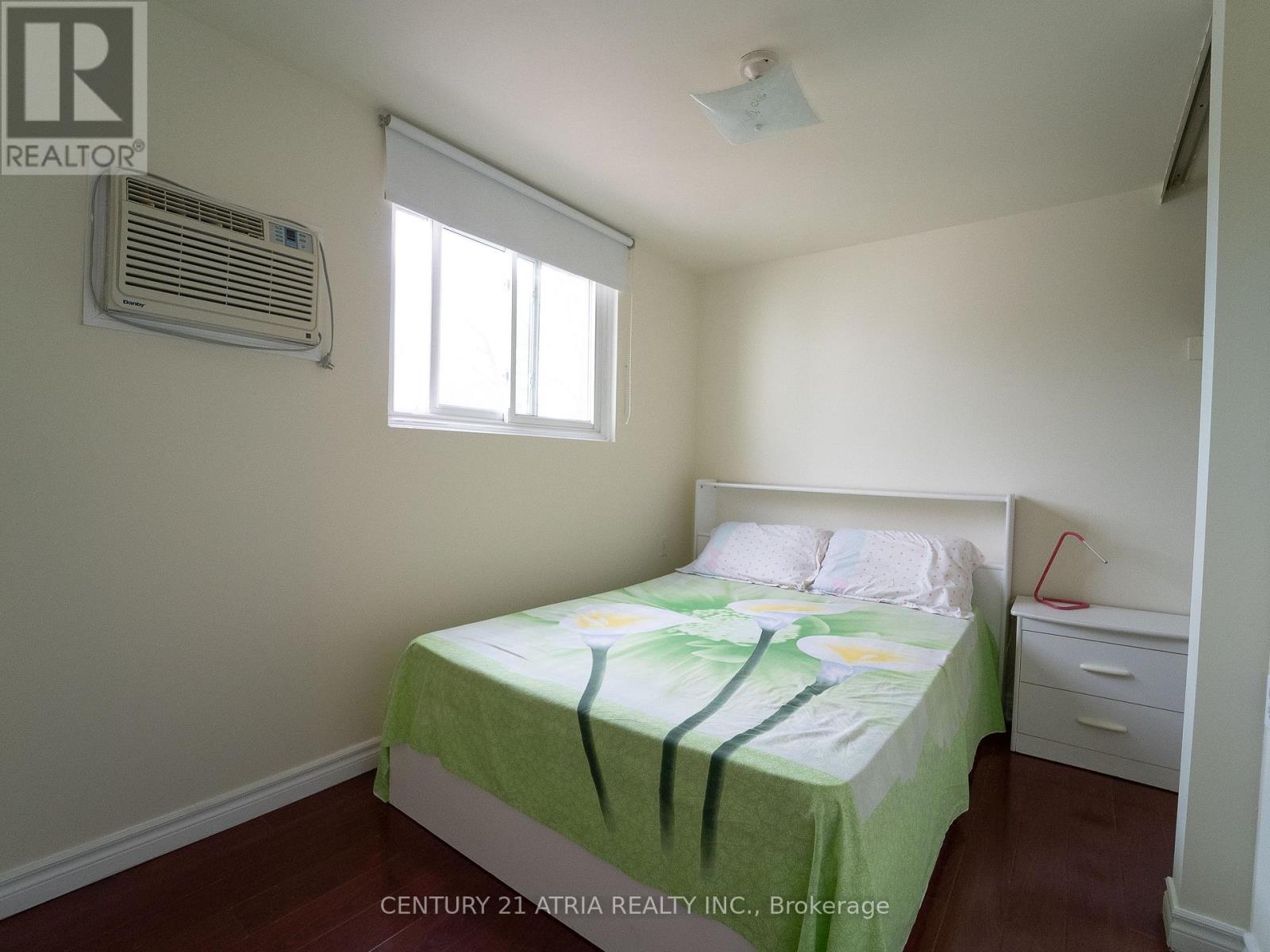 61 Wiggens Court, Toronto, Ontario  M1B 1K3 - Photo 9 - E12918266