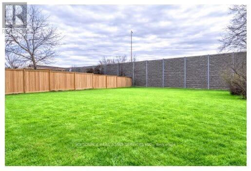 41 Wishing Well Drive, Toronto, Ontario  M1T 1H9 - Photo 3 - E12918366