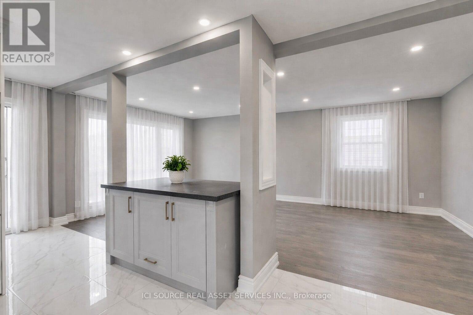 41 Wishing Well Drive, Toronto, Ontario  M1T 1H9 - Photo 9 - E12918366