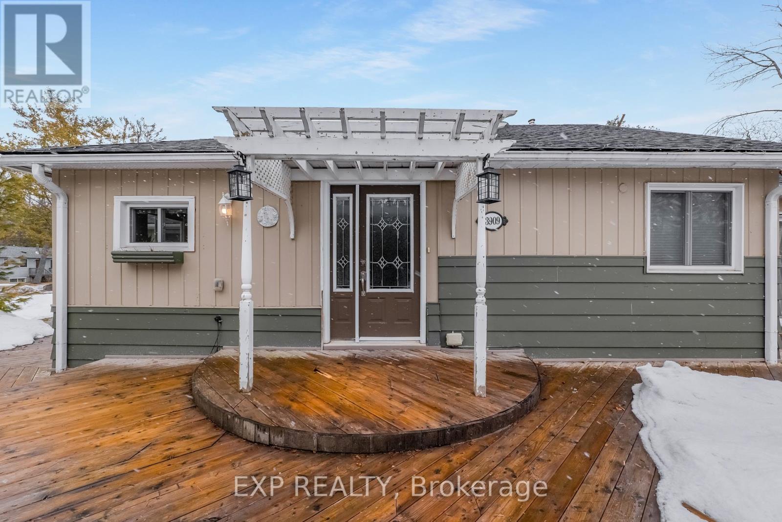 3909 Richview Road, Innisfil, Ontario L9S 2L7 - Photo 4 - N12918180