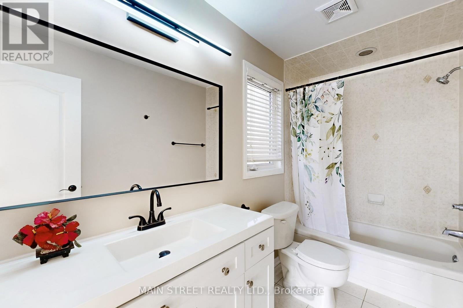 20 Dougherty Crescent, Whitchurch-Stouffville, Ontario  L4A 0A6 - Photo 31 - N12918230