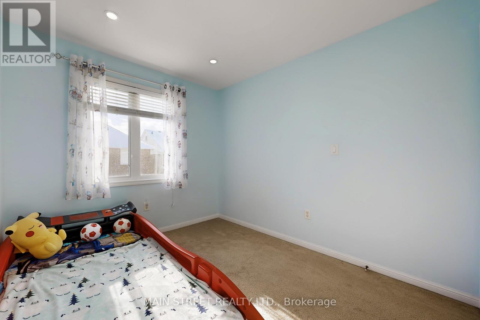 20 Dougherty Crescent, Whitchurch-Stouffville, Ontario  L4A 0A6 - Photo 33 - N12918230