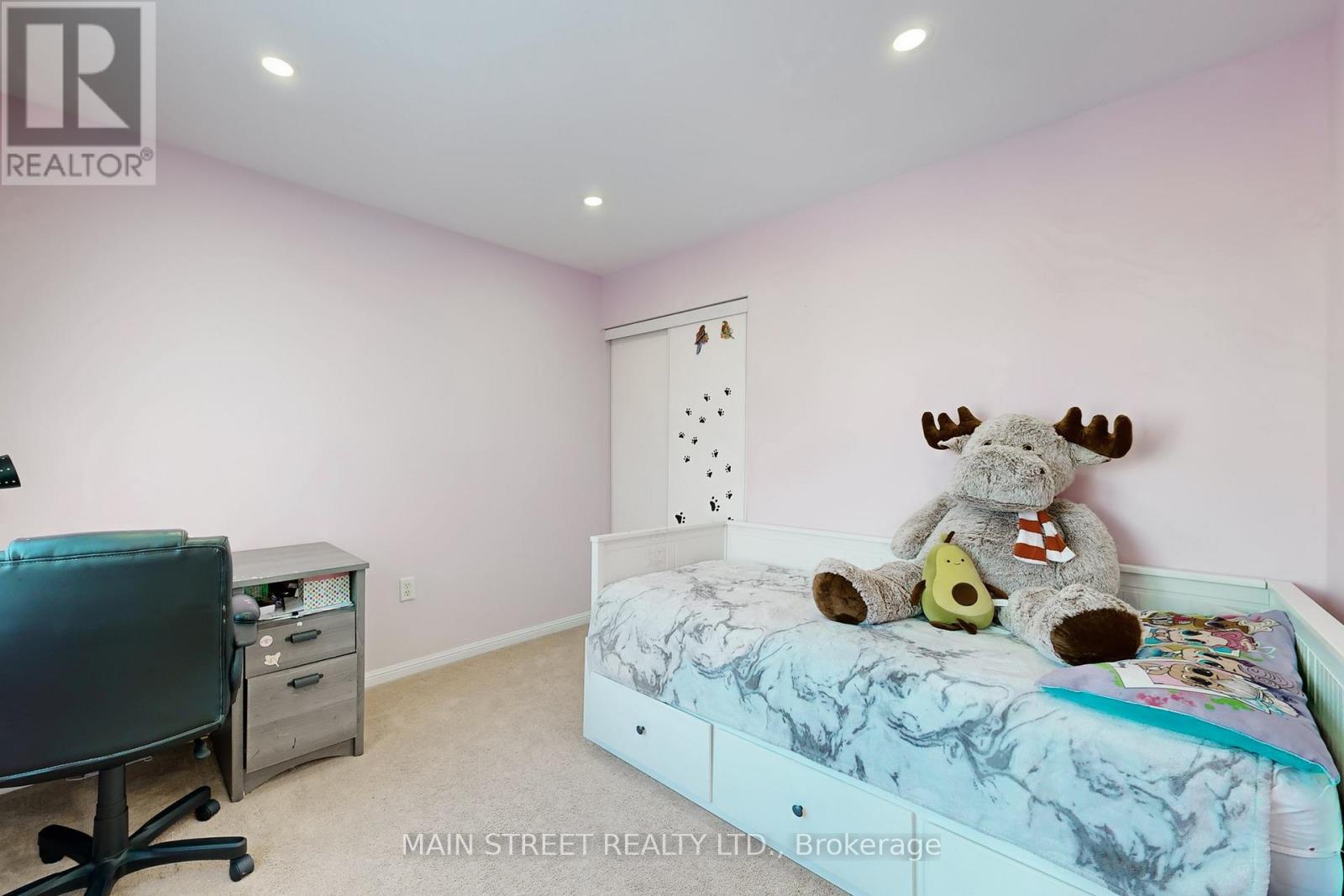 20 Dougherty Crescent, Whitchurch-Stouffville, Ontario  L4A 0A6 - Photo 35 - N12918230