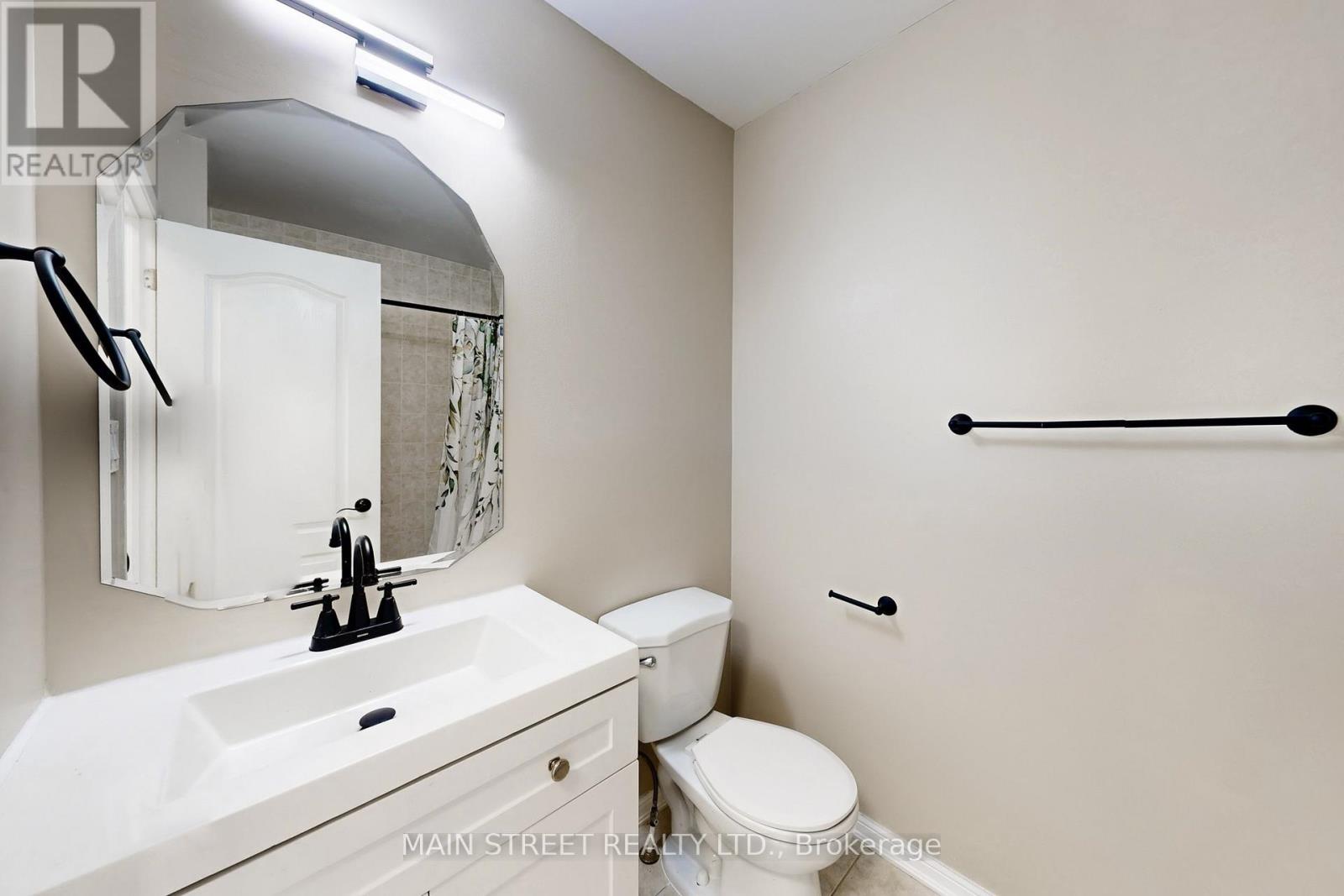 20 Dougherty Crescent, Whitchurch-Stouffville, Ontario  L4A 0A6 - Photo 37 - N12918230