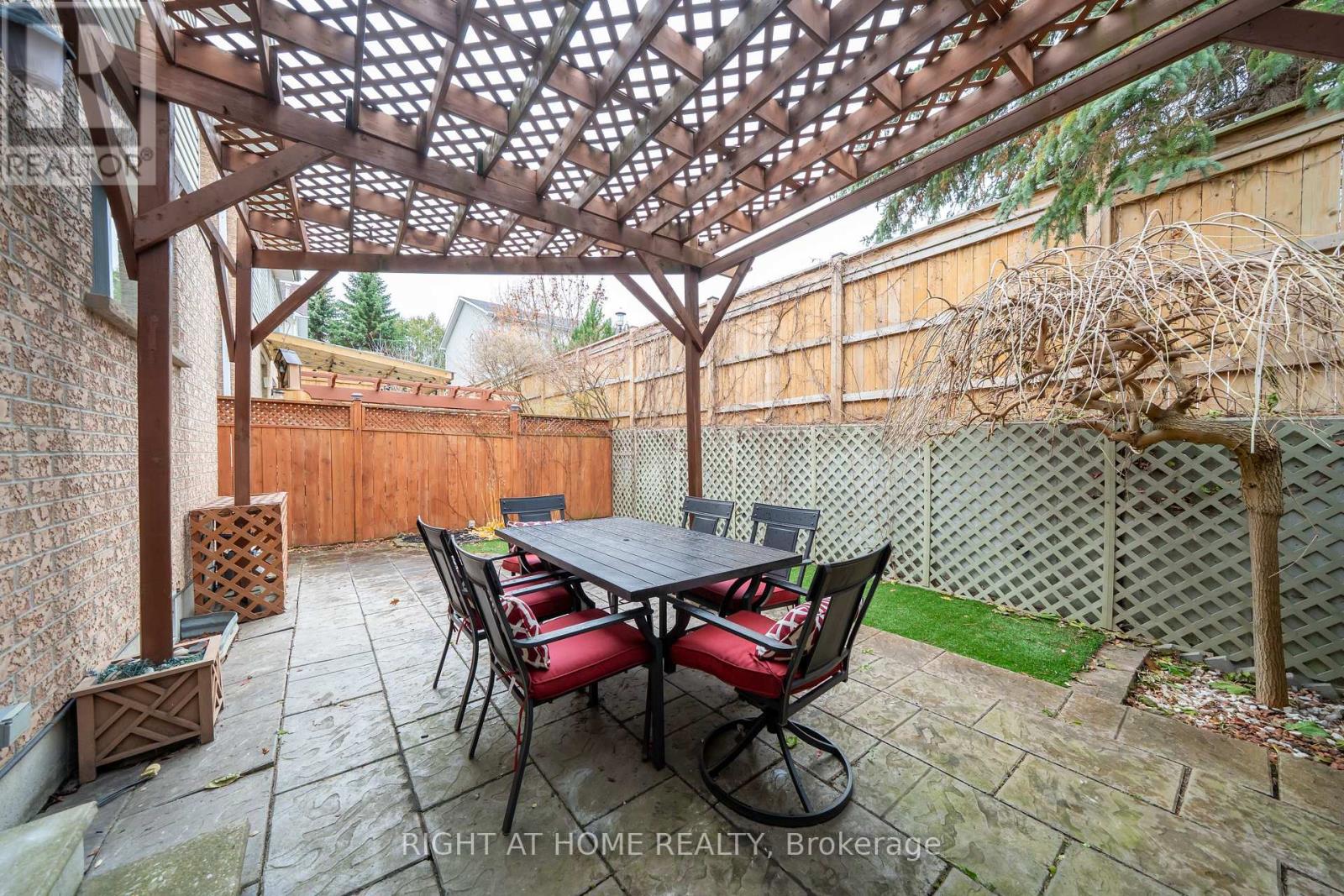 21 - 370 Riddell Court, Newmarket, Ontario  L3Y 8M8 - Photo 39 - N12918240