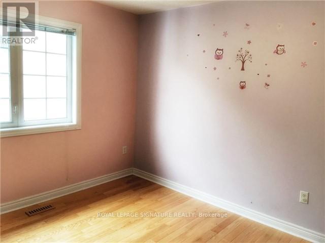 110 Deerwood Crescent, Richmond Hill, Ontario  L4E 4B3 - Photo 11 - N12918250