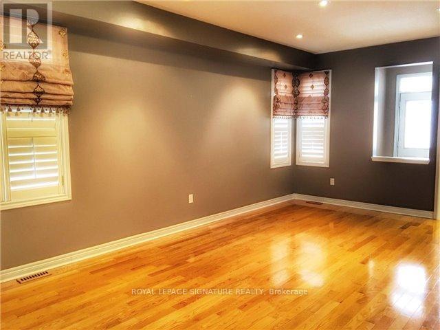 110 Deerwood Crescent, Richmond Hill, Ontario  L4E 4B3 - Photo 8 - N12918250