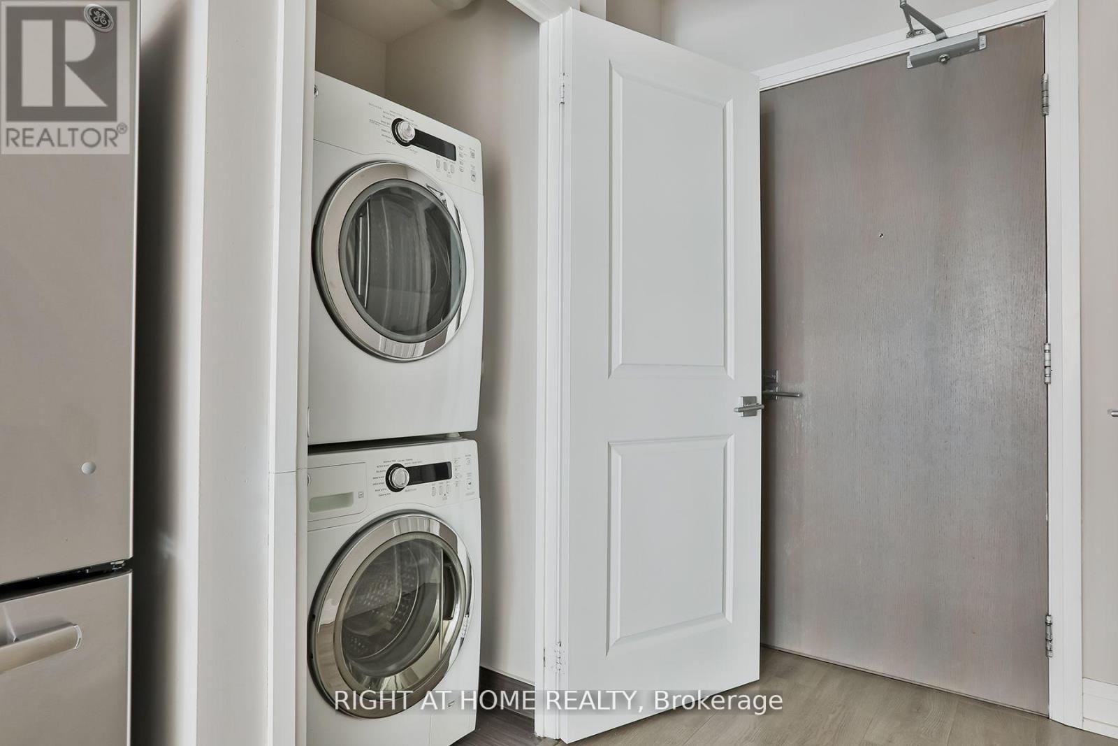 1505 - 7165 Yonge Street, Markham (Grandview), Ontario  L3T 0C9 - Photo 5 - N12918256