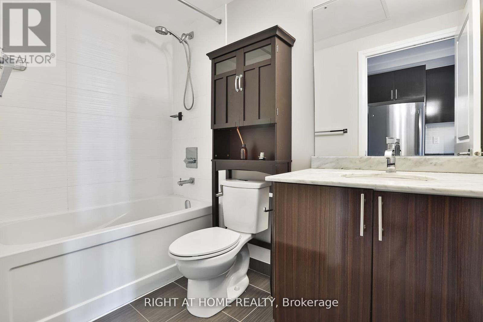 1505 - 7165 Yonge Street, Markham (Grandview), Ontario  L3T 0C9 - Photo 6 - N12918256