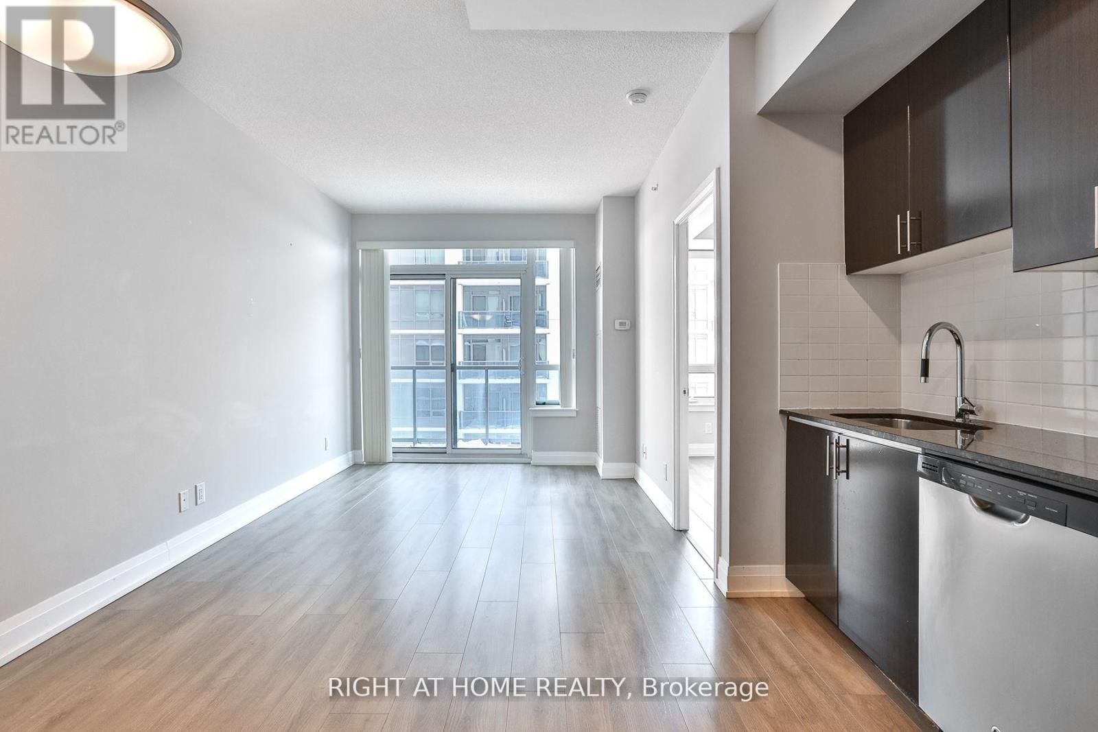 1505 - 7165 Yonge Street, Markham (Grandview), Ontario  L3T 0C9 - Photo 8 - N12918256