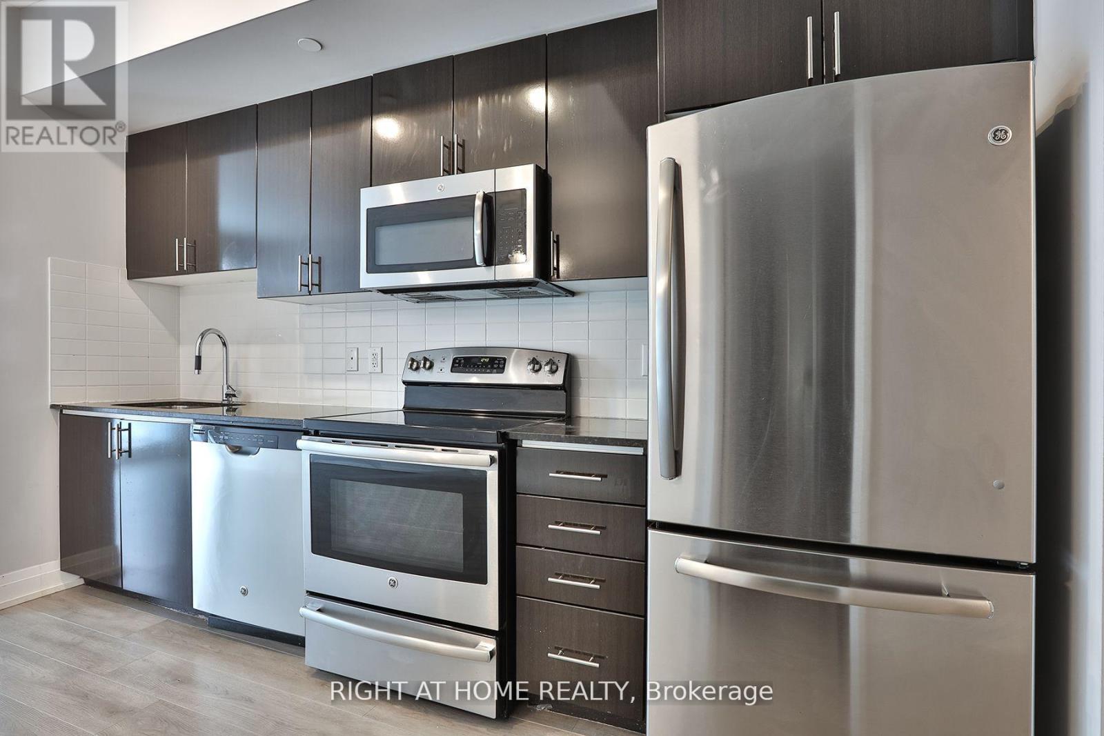 1505 - 7165 Yonge Street, Markham (Grandview), Ontario  L3T 0C9 - Photo 9 - N12918256